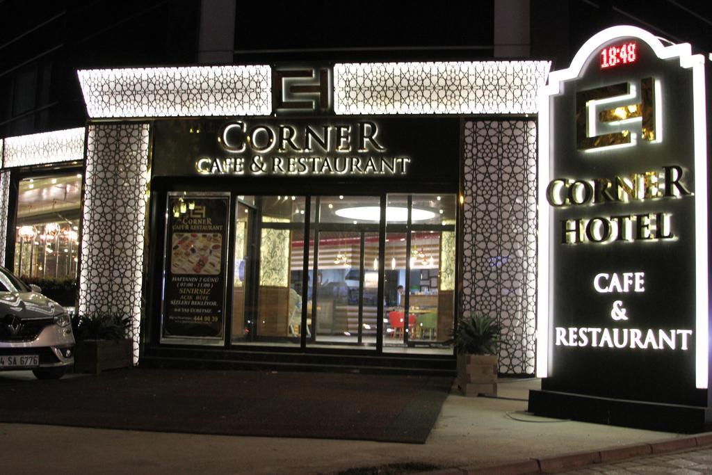 The Corner Hotel Sincan Bagian luar foto