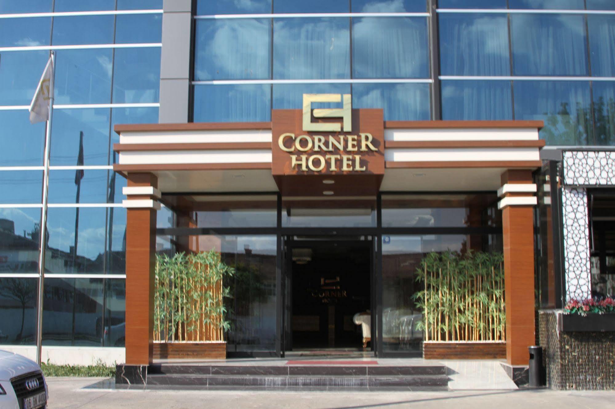 The Corner Hotel Sincan Bagian luar foto